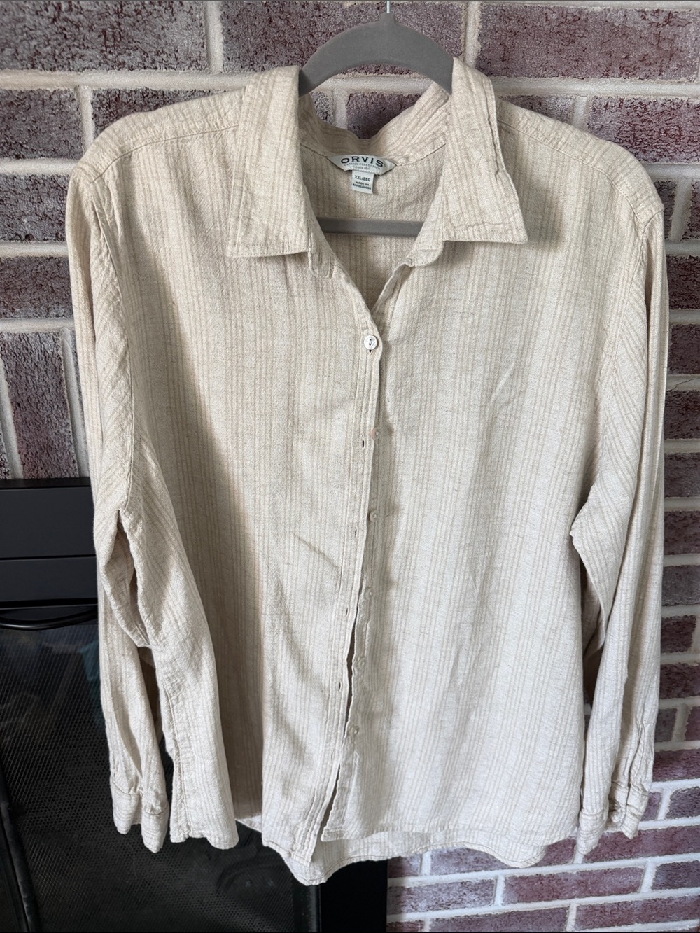 Orvis Men's Light Cream Textured Button-Down Shirt
